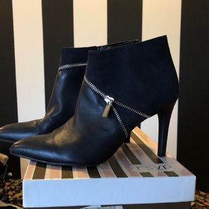 Bottles size 7 dark blue